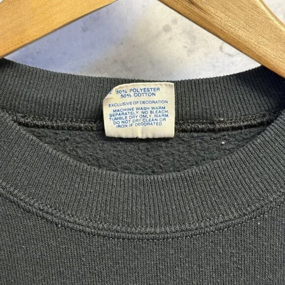 Vintage 80s Mickey Mouse Sweatshirt Small 16x22.5 Raglan Black Velvet USA - Picture 4 of 12